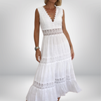 Aurélie | Elegant Lace Dress with V-Neck